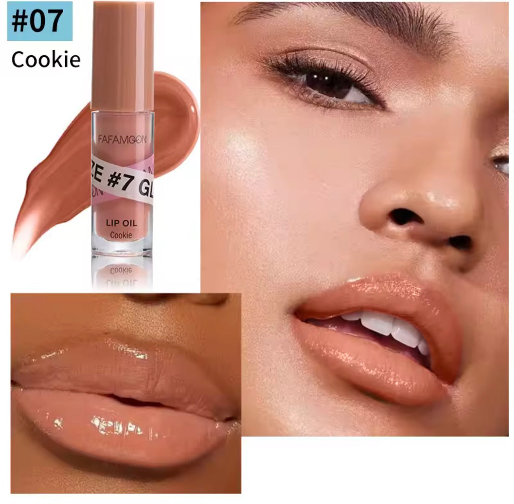 Plumping Lip Gloss – Moisturizing & Glossy Shine